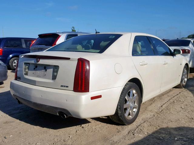 1G6DW677660116949 - 2006 CADILLAC STS WHITE photo 4