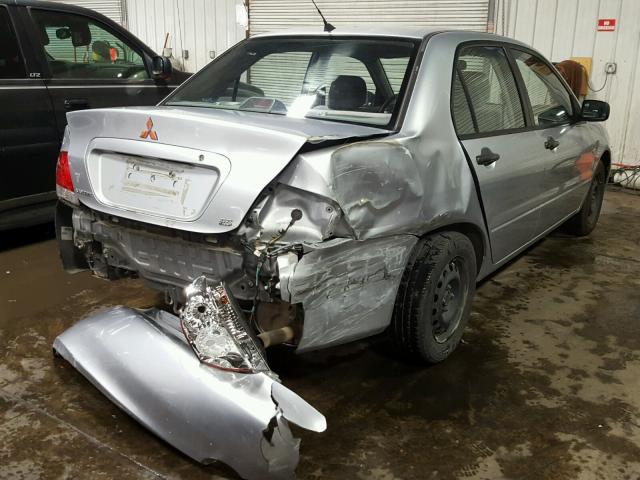 JA3AJ26E65U016668 - 2005 MITSUBISHI LANCER ES SILVER photo 4