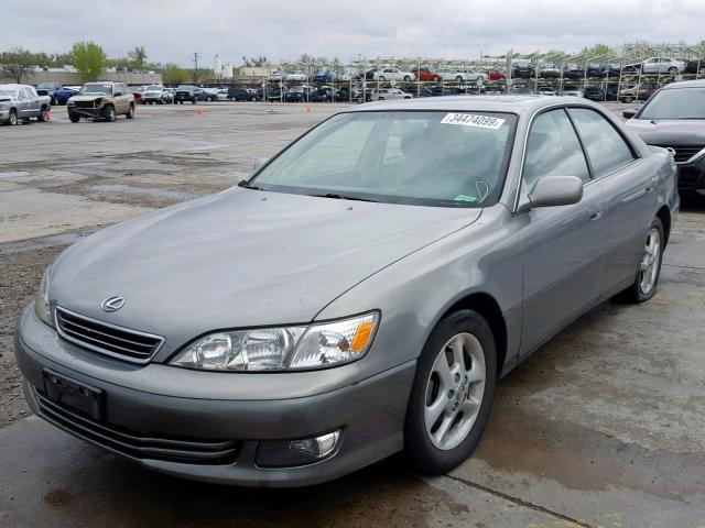 JT8BF28G710293125 - 2001 LEXUS ES 300 GRAY photo 2