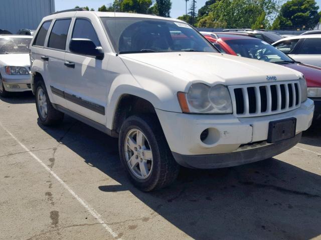 1J4HR48N86C209973 - 2006 JEEP GRAND CHER WHITE photo 1