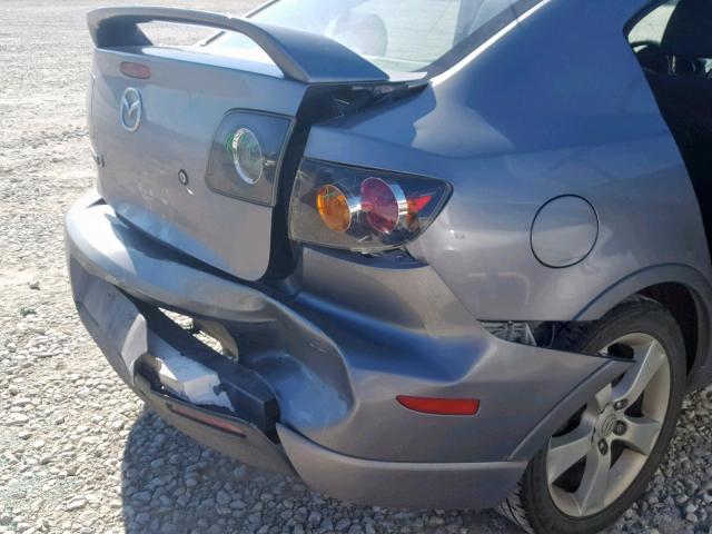 JM1BK323851271689 - 2005 MAZDA 3 S GRAY photo 9