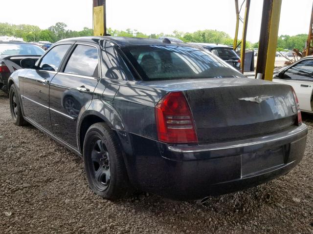 2C3AA63H25H523582 - 2005 CHRYSLER 300C BLACK photo 3