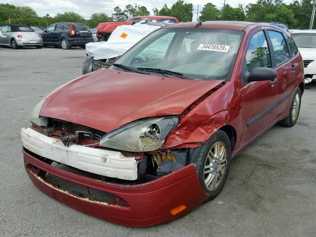 3FAFP37Z43R170383 - 2003 FORD FOCUS ZX5 RED photo 2