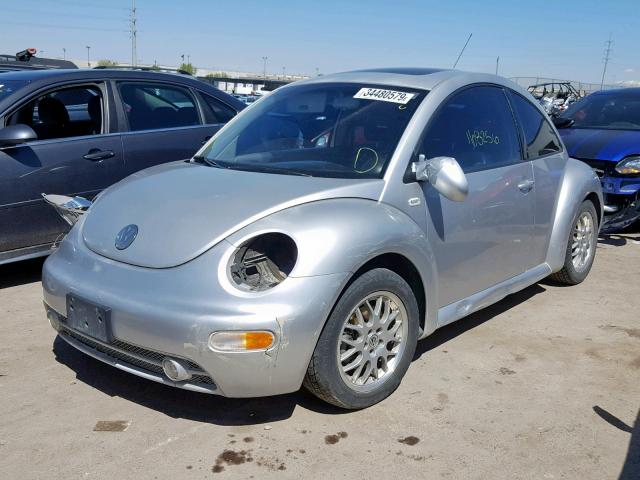 3VWDD21C01M472561 - 2001 VOLKSWAGEN NEW BEETLE WHITE photo 2