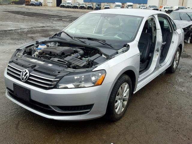 1VWAT7A34EC096618 - 2014 VOLKSWAGEN PASSAT S SILVER photo 2