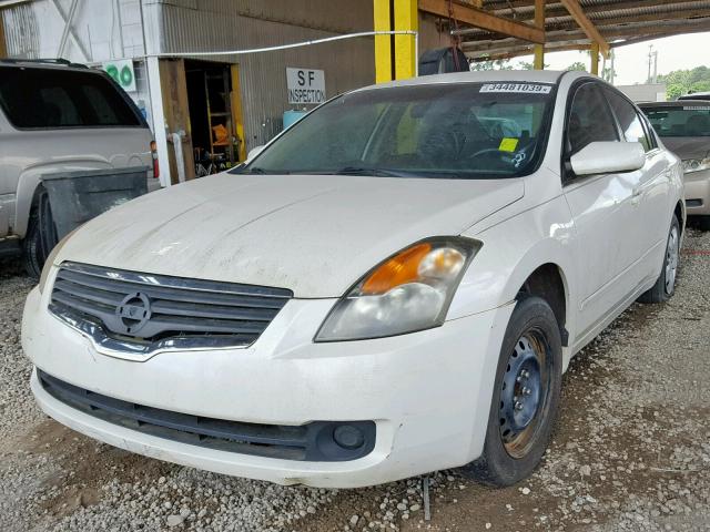 1N4AL21E88C136460 - 2008 NISSAN ALTIMA 2.5 WHITE photo 2