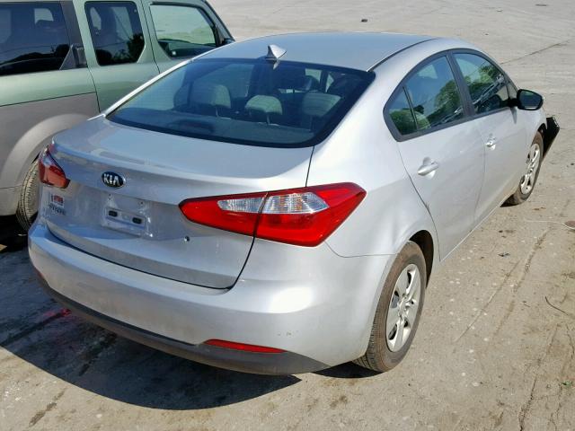 KNAFK4A61F5417568 - 2015 KIA FORTE LX SILVER photo 4