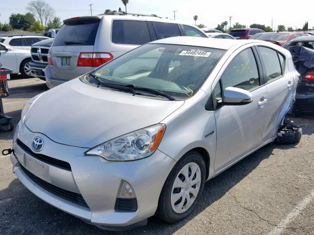 JTDKDTB34E1559574 - 2014 TOYOTA PRIUS C SILVER photo 2