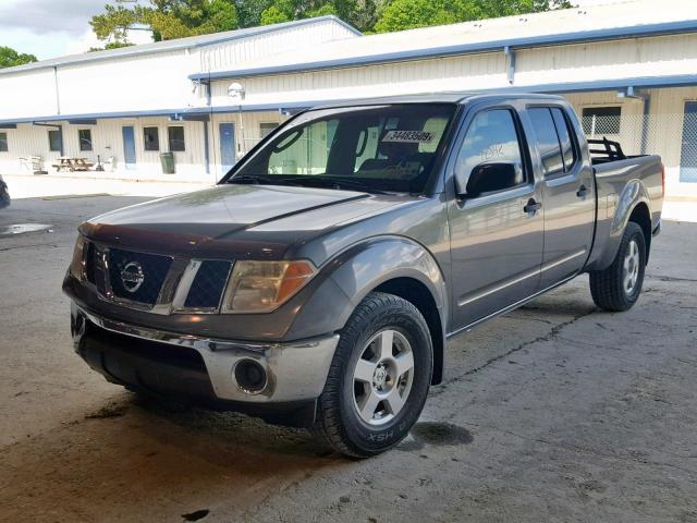 1N6AD09U38C444978 - 2008 NISSAN FRONTIER C GRAY photo 2