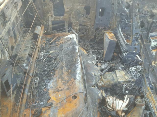 1N6ED27Y33C469200 - 2003 NISSAN FRONTIER C BURN photo 6