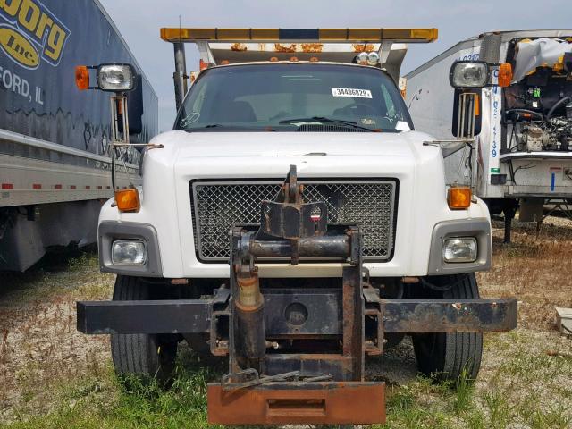 1GDT8C4C45F533299 - 2005 GMC C8500 C8C0 WHITE photo 10