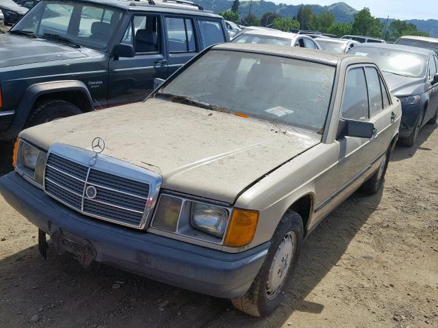 WDBDB22A9EA108985 - 1984 MERCEDES-BENZ 190 D 2.2 BEIGE photo 2