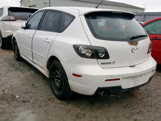 JM1BK343771681979 - 2007 MAZDA 3 HATCHBAC WHITE photo 3