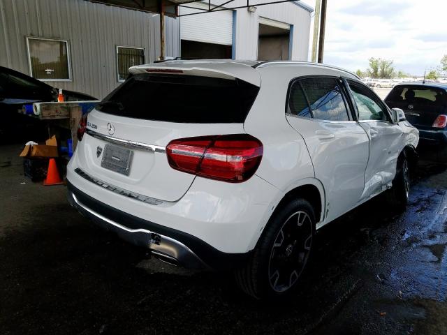 WDCTG4EB9KJ552128 - 2019 MERCEDES-BENZ GLA 250  photo 4