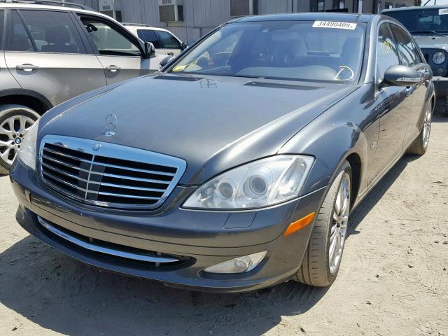 WDDNG76X58A222608 - 2008 MERCEDES-BENZ S 600 GRAY photo 2