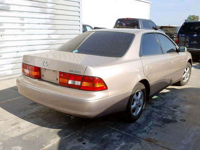 JT8BF28G3X0176358 - 1999 LEXUS ES 300 GOLD photo 4