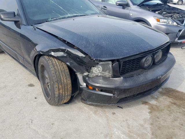 1ZVHT82H585180051 - 2008 FORD MUSTANG GT BLACK photo 9