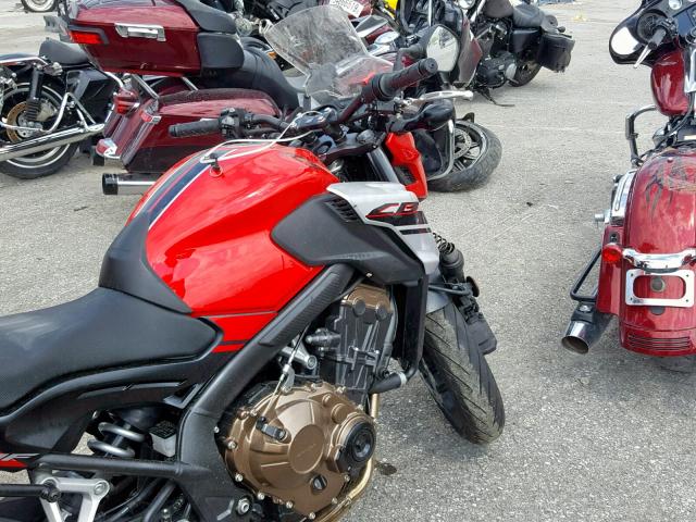 MLHRC7557J5000154 - 2018 HONDA CB650 FA RED photo 5