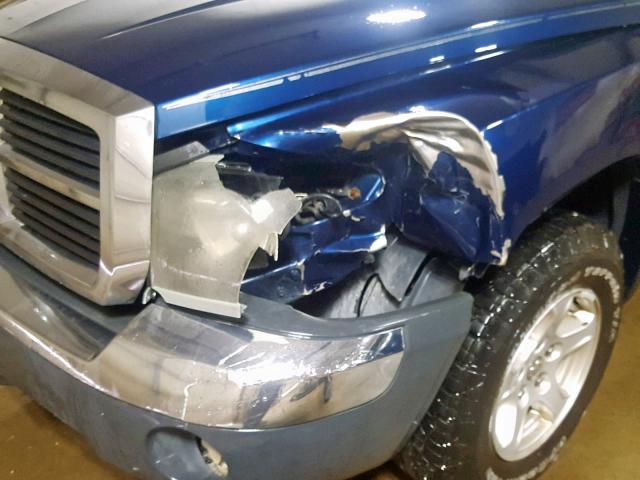 1D7HW48K55S225286 - 2005 DODGE DAKOTA QUA BLUE photo 9