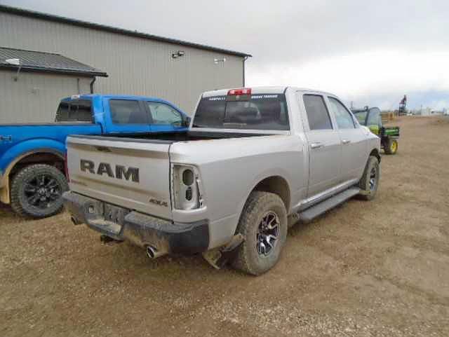 1C6RR7YT9HS512576 - 2017 RAM 1500 REBEL ვერცხლისფერი ფოტო 4