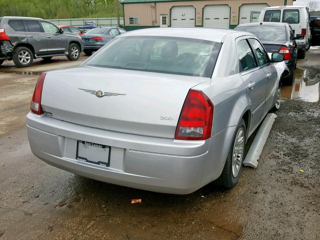 2C3KA43R76H510538 - 2006 CHRYSLER 300 SILVER photo 4