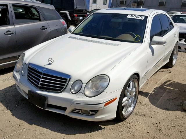 WDBUF56X58B206883 - 2008 MERCEDES-BENZ E 350 WHITE photo 2