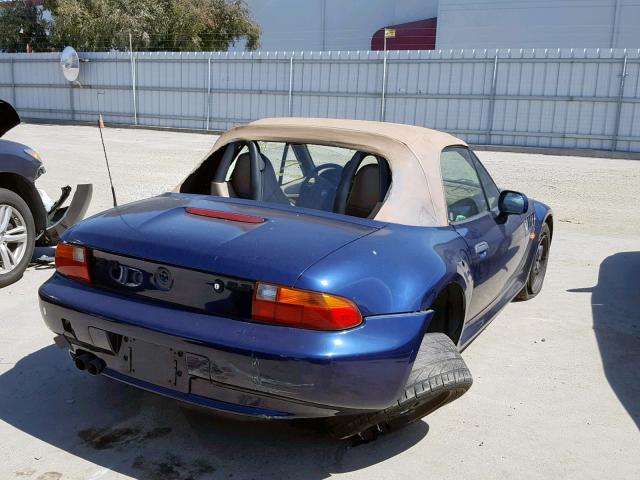 4USCH9337XLF81454 - 1999 BMW Z3 2.3 BLUE photo 4