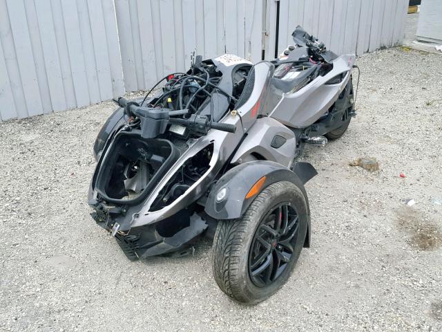 2BXJAWA1XCV000200 - 2012 CAN-AM SPYDER ROA GRAY photo 2