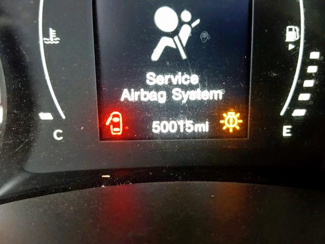 ZACCJAAW6GPC58790 - 2016 JEEP RENEGADE S ნაცრისფერი ფოტო 8