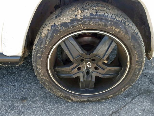 1J8HH48K46C128377 - 2006 JEEP COMMANDER WHITE photo 9