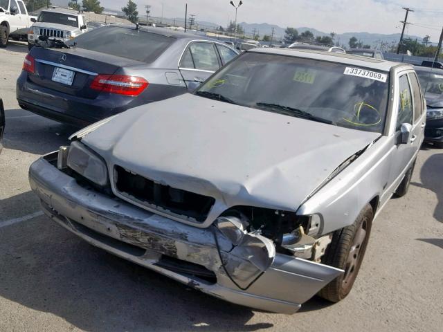 YV1LS5648W2436133 - 1998 VOLVO S70 GLT SILVER photo 2