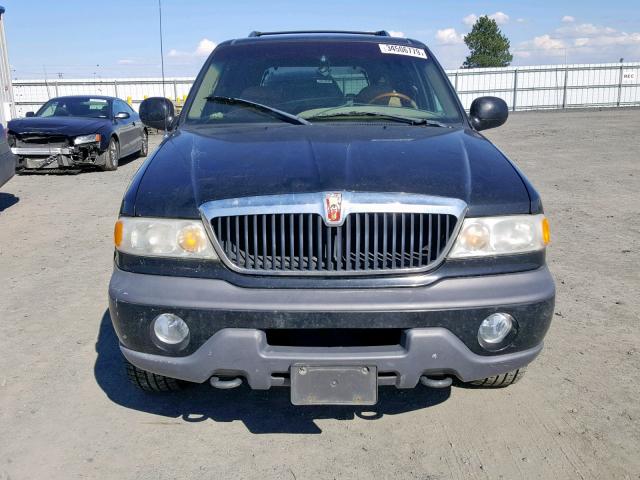 5LMPU28L7WLJ61328 - 1998 LINCOLN NAVIGATOR 黑色 照片 9