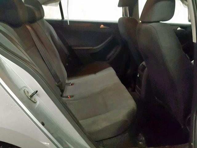 3VW1K7AJ7DM271314 - 2013 VOLKSWAGEN JETTA BASE SILVER photo 6