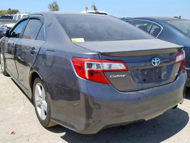 4T1BD1FK3EU136596 - 2014 TOYOTA CAMRY HYBR GRAY photo 3