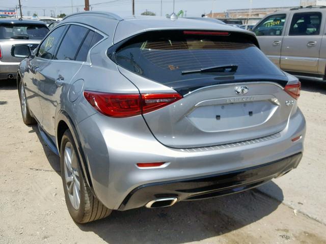 SJKCH5CPXHA021842 - 2017 INFINITI QX30 BASE SILVER photo 3