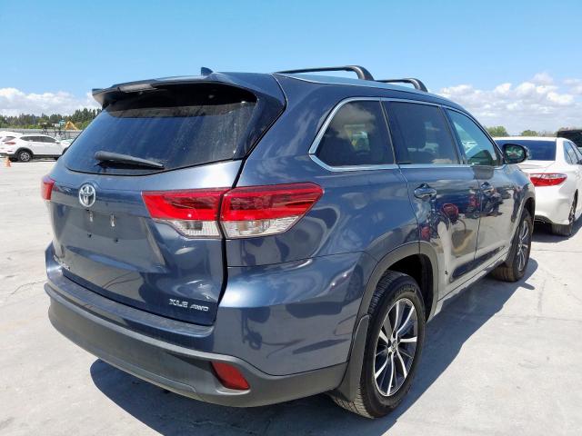 5TDJZRFH0HS404436 - 2017 TOYOTA HIGHLANDER SE  photo 4