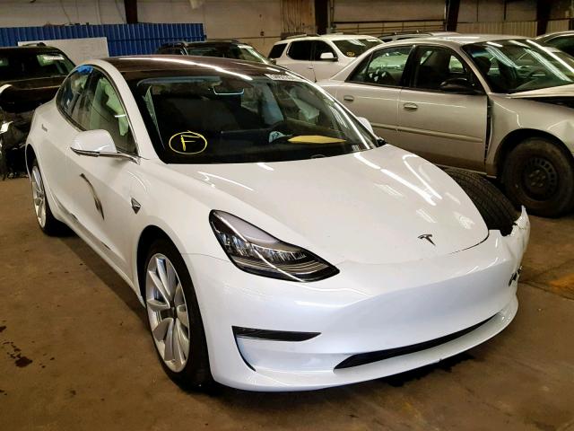 5YJ3E1EB8JF117746 - 2018 TESLA MODEL 3 WHITE photo 1