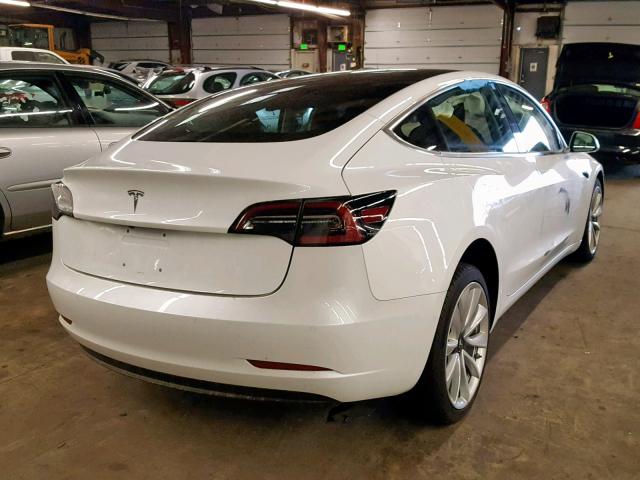 5YJ3E1EB8JF117746 - 2018 TESLA MODEL 3 WHITE photo 4