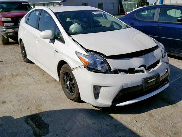 JTDKN3DU3E0369869 - 2014 TOYOTA PRIUS WHITE photo 1