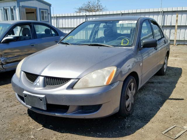 JA3AJ26E35U008592 - 2005 MITSUBISHI LANCER ES GRAY photo 2