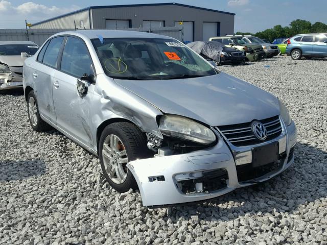 3VWPF71K47M081692 - 2007 VOLKSWAGEN JETTA 2.5 SILVER photo 1