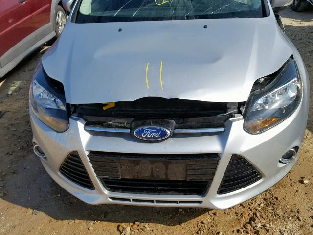 1FADP3N23EL110139 - 2014 FORD FOCUS TITA SILVER photo 10