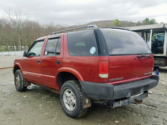 1GNDT13W8SK242130 - 1995 CHEVROLET BLAZER RED photo 3