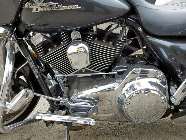 1HD1KB4159Y688295 - 2009 HARLEY-DAVIDSON FLHX GRAY photo 7