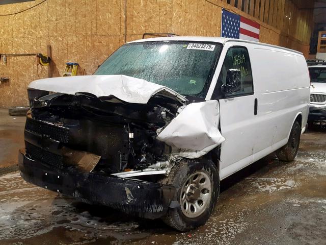 1GCUHAD46A1183784 - 2010 CHEVROLET EXPRESS G1 WHITE photo 2