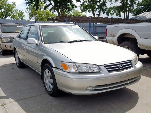 JT2BG22K8Y0473583 - 2000 TOYOTA CAMRY CE SILVER photo 1