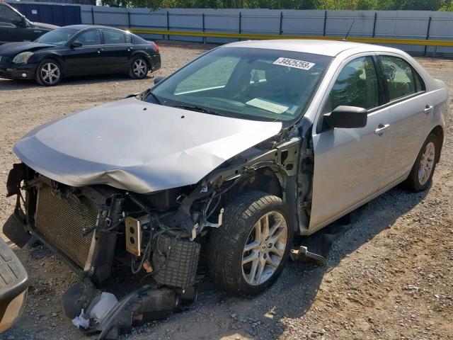 3FAHP0GA1CR419210 - 2012 FORD FUSION S SILVER photo 2