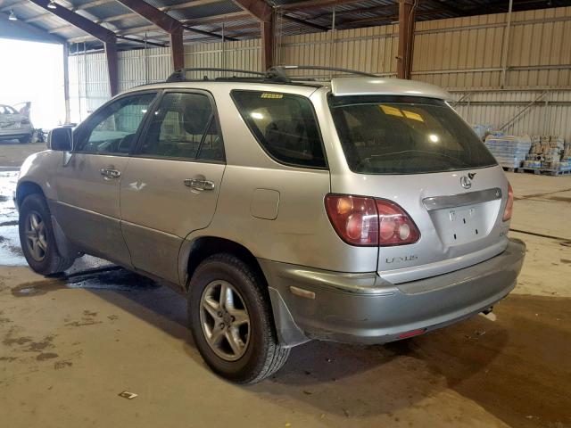 JT6GF10U0X0011930 - 1999 LEXUS RX 300 SILVER photo 3