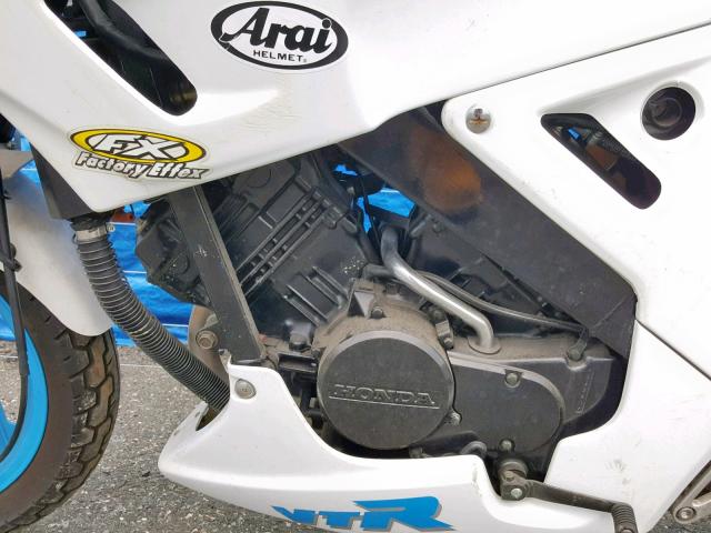 JH2MC1500JM000217 - 1988 HONDA VTR250 WHITE photo 7