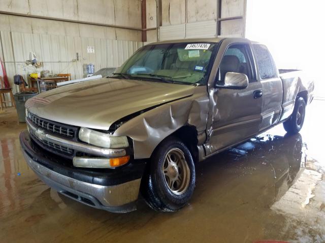 2GCEC19V721351366 - 2002 CHEVROLET SILVERADO C1500  photo 2